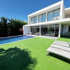 Villa Pêra By Gabi Miguel