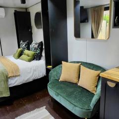 Stacey's Mini Hideaway