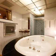 Treasure Island Motel - Fengshan