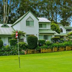 Golf Course Townhouse Mollymook Beach