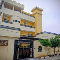 SHAURYAAKSH HOTEL & Home stay