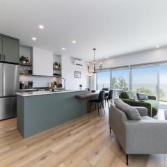 Havre du Loup: Sunrise Views by Le Massif