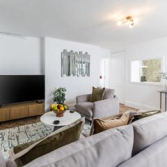 Eden Lawn - By Luxury Apartments