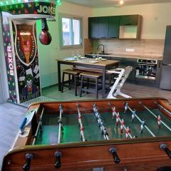 Logement insolite avec Jeux et Jacuzzi