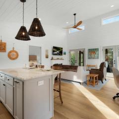 The Cottage at Woodpecker Ridge - Morganton GA Retreat for Two