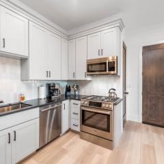 Cliffside Modern Villa - Lower Level