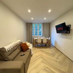 2 Quartos Vista Mar na Praça Paris Gloria 232-403