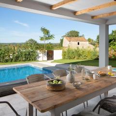 Ferienhaus Mit Eigenem Pool