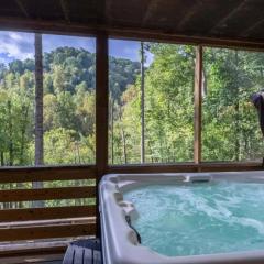 Crashing Creek Cabin - Hot Tub, Mountain Views and King Bed