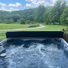 Serenity on Siverly by Purple Munky Hospitality