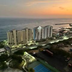 Ocean view apartment near the airport