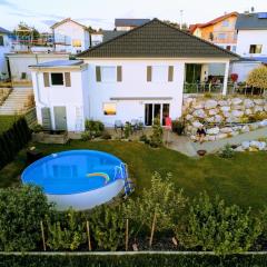 Wohnung Mit Großer Gartenterrasse Und Ausblick