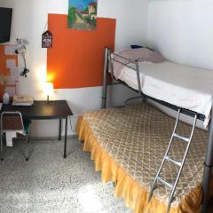 Private room with air conditioning in Downtown Office Parking