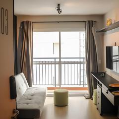 Vila Mariana: Estilo e conforto completo para 4