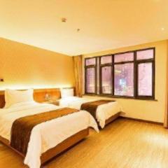 James Joyce Coffetel· Zhengzhou Wenhua Road Technology Market