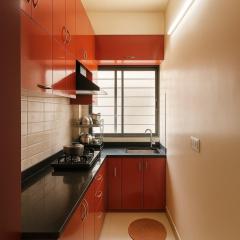 Spacious and equipped 2 BHK flat