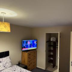 Large double walking distance to NewCross Hospital