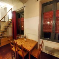 Le nid de la ferme du plan