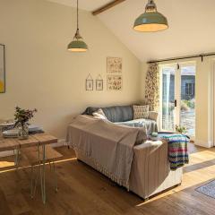 The Stables - Uk50804