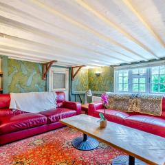 Hook & Hatchet - Uk48201