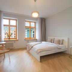 Tirgoņu Square Studio