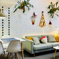 Westgate Garden riverside