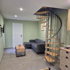 O Bel Haybois Dormant " Le Chevriard "