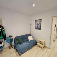 Isle of Wight Gem, Cozy 2BR in Ryde for 6 Guests