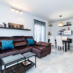 Granada capital next to Albaicín, free parking