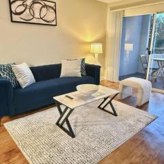 West Hollywood Luxe 2bed 2bath Parking Pool and Gym