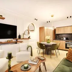 Puyjaragne - Champs Elysées Arc de Triomphe