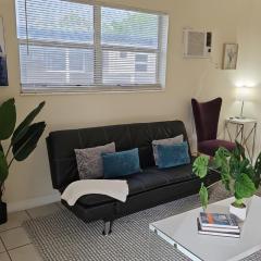 Hollywood Beach 1br In Gated Property King Bed!