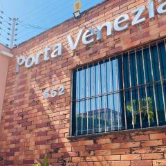 casa no condominio porta venezia - perto do beach park