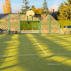 CAL QuEROL PALAU-xemeneia-parquing-futbol i tennis