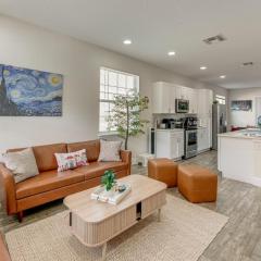 5 Mi to Old Town Kissimmee! Family Escape with Perks