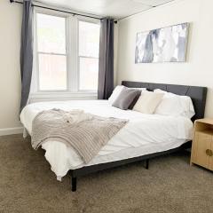 Redbrick Suites - 1BR-1BA Apts near UE