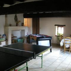 Maison Authentique en Berry avec Jeux, Jardin, à 30 min du Zoo de Beauval - FR-1-591-119