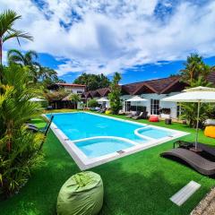 SunzEn Palawan, Resort