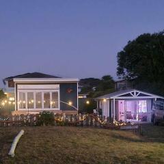 Kiwi Bach - Beachfront & Sunsets
