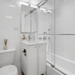 Gorgeous 2-Bedroom Retreat in the Upper East Side