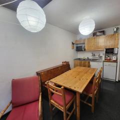 Appartement confortable pour 6 pers. à Montgenèvre avec balcon et parking - FR-1-266-253