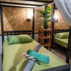 Gina hostel kohlanta