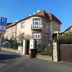 Sweet home apartment Kobylisy