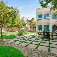 Keysplease New 2BR Villa with Huge Garden & BBQ Area, JVT