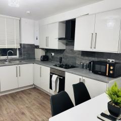 Modern 1BR Home in Clayton-le-moors