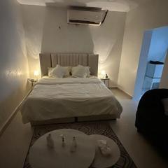 استوديو بدخول ذاتي بسيط وأنيق مدينة الخبر