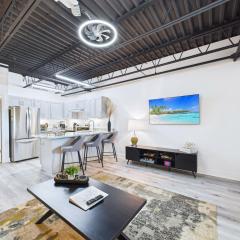 Sleek Coastal Loft Close To Port & Beach -unit 205
