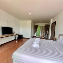 Lucky 9 Airport Hotel Phuket