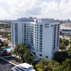 Luxury Waterfront Condo Hilton Hotel Amenities Beach Pool Jacuzzi Jetskis Gym