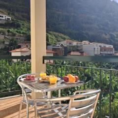 Ribeira Brava Studios - J